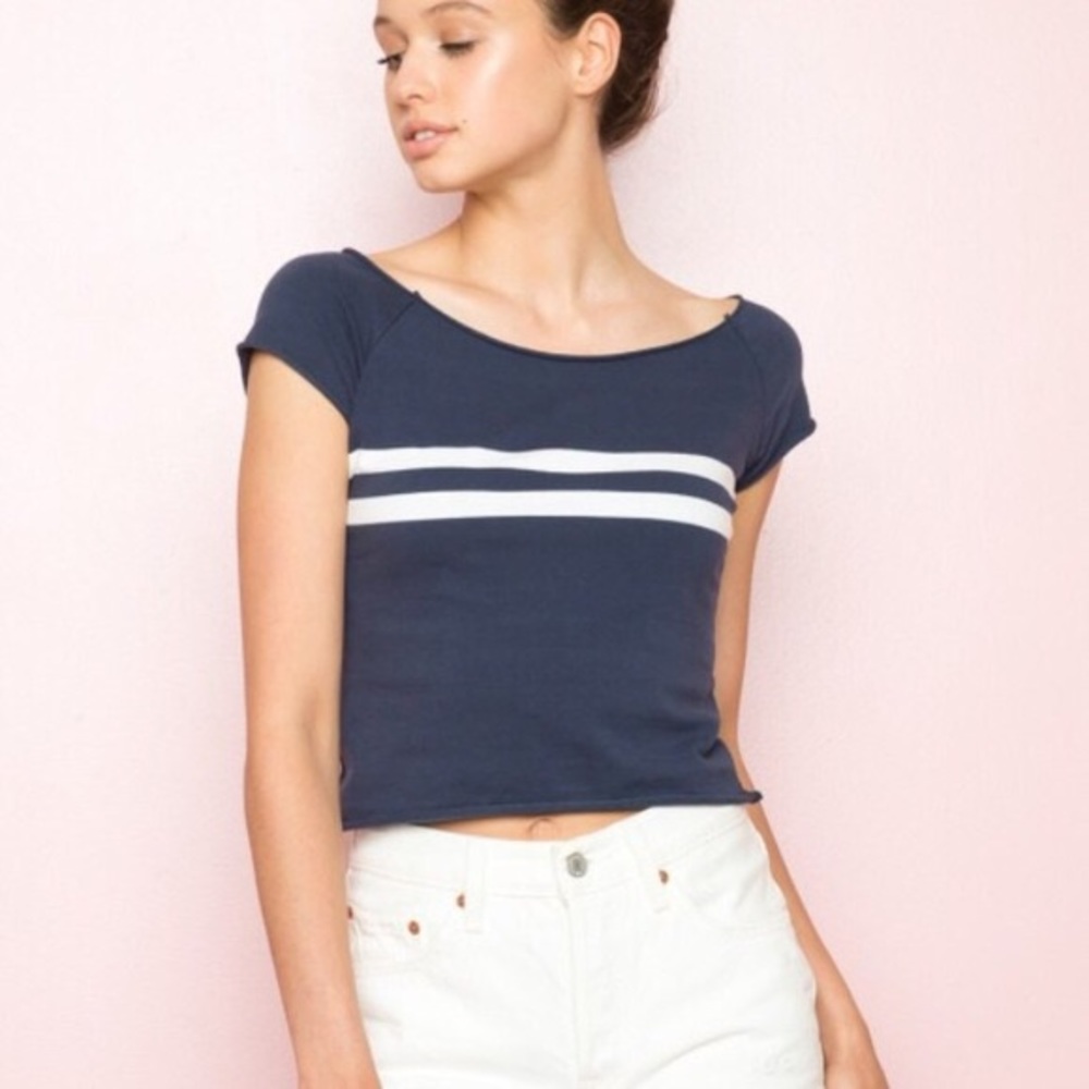 Brandy Melville off the shoulder Rin Top